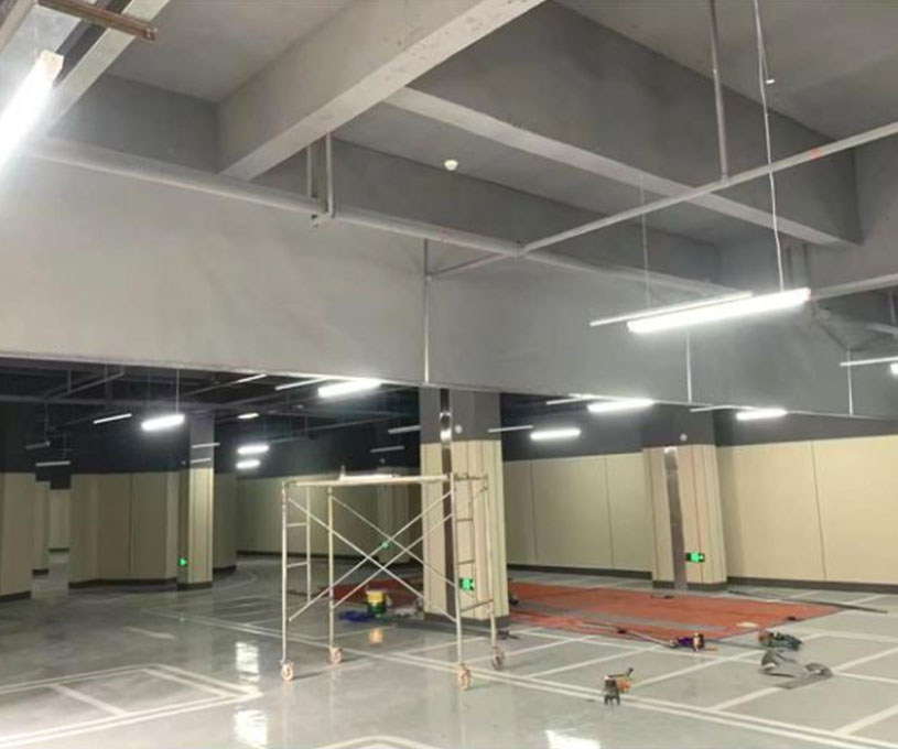 ���̴���